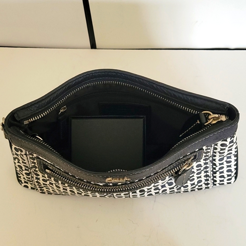 Rare! Coach Limited Edition Monogram C Clutch Wristlet Leather Canvas - Picture 11 of 13